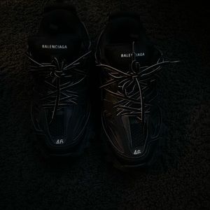 Balenciaga tracks size 46